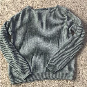 Brandy Melville sweater